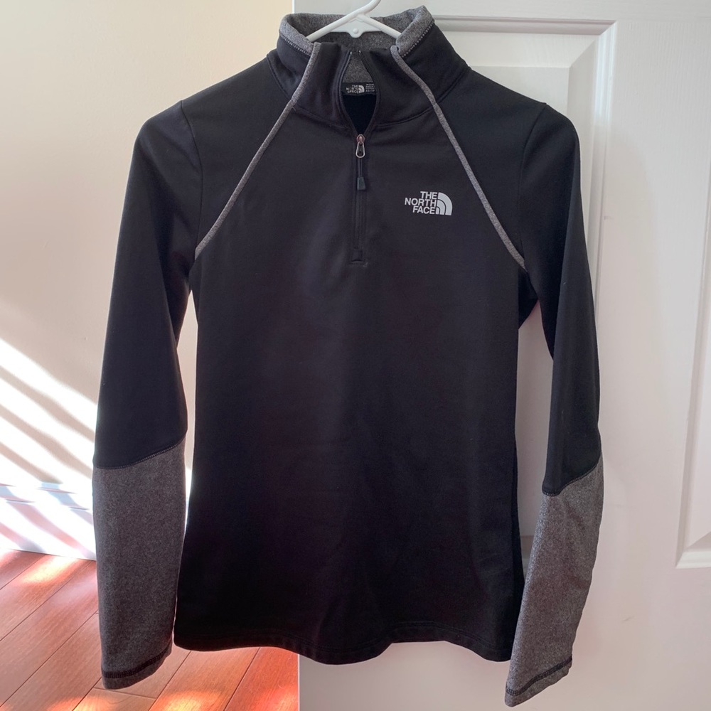 Women’s Black extra small Northface zip up